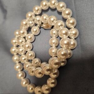 Elegant Pearl Necklace